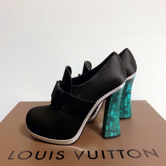 MIU MIU Black Platform Bootie - Picture 4 of 11